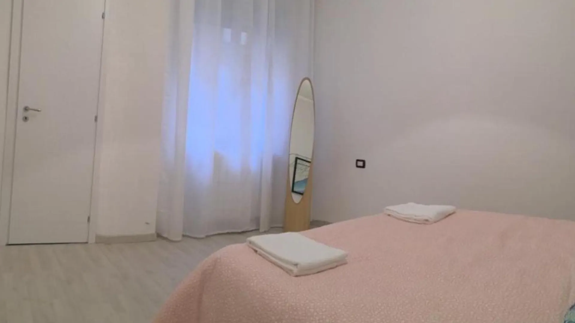 Comfortable Apartments In Milan City Close To The Metro
