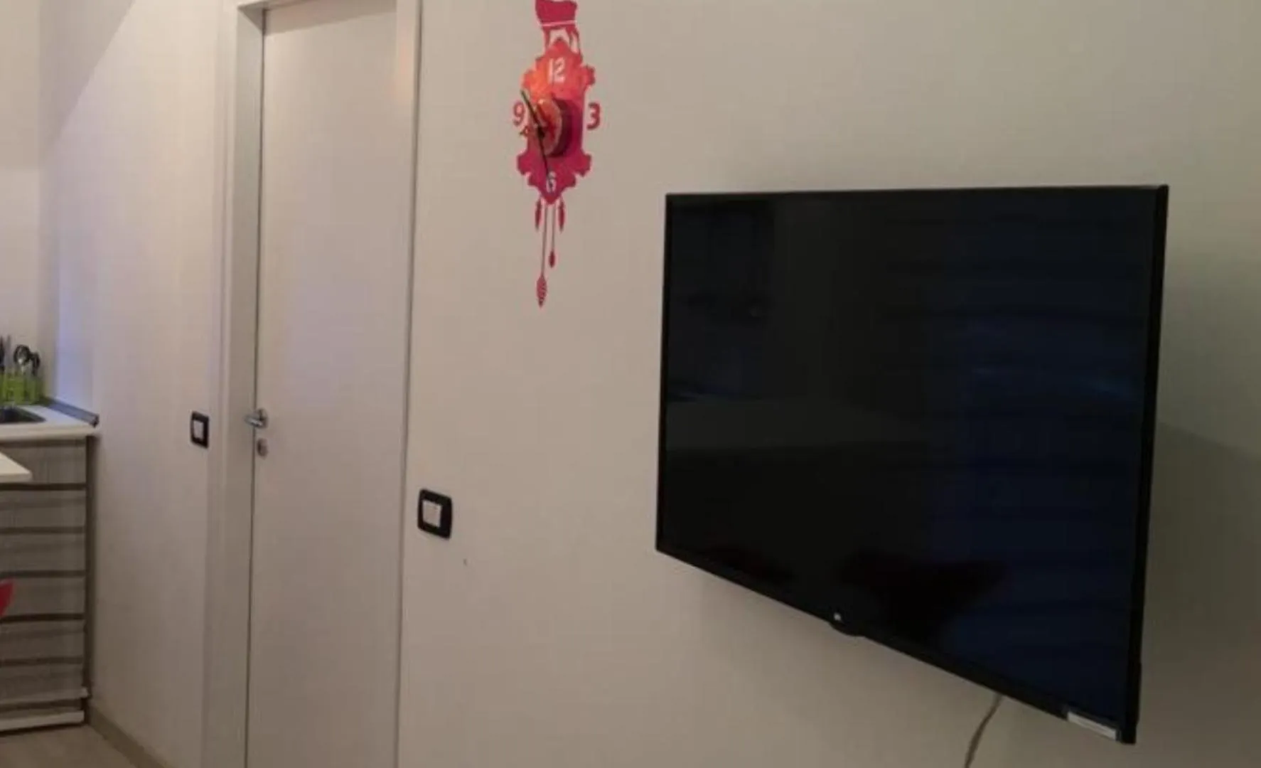 Comfortable Apartments In Milan City Close To The Metro